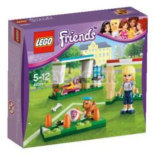 LEGO Friends - Stephanie trénuje futbal