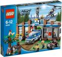 LEGO City - Policajná stanica v lese